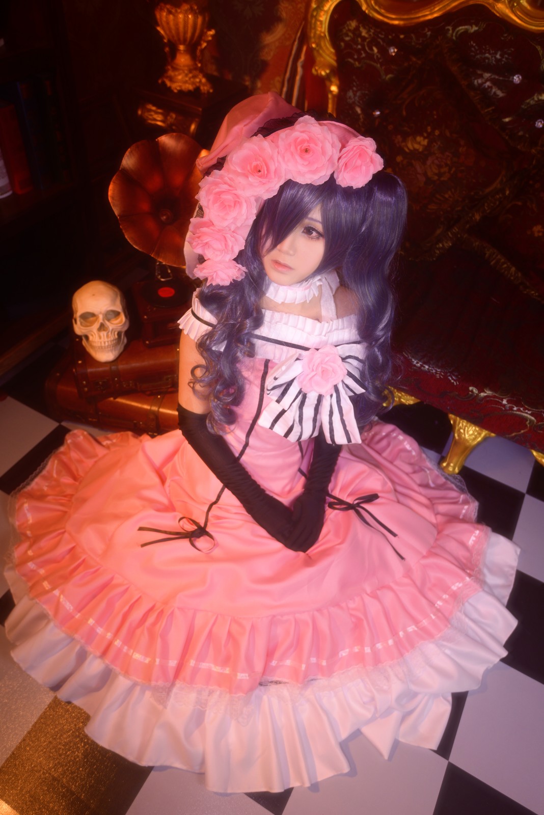 Bộ sưu tập cosplay có cánh đen Deacon