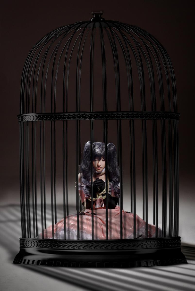 Bộ sưu tập cosplay có cánh đen Deacon