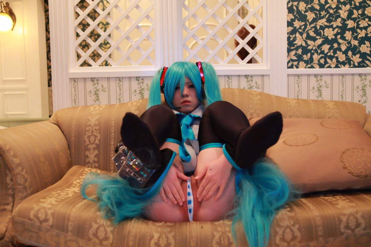 Tanaka mana năm 19 Miku-chan