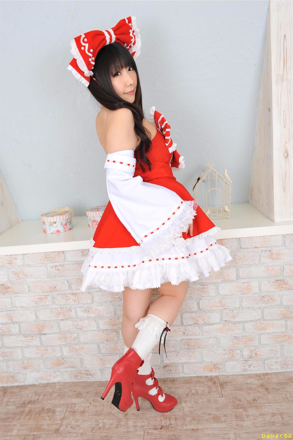 Petit Charm Flour 04 Reimu itigomusums, chúng tôi.