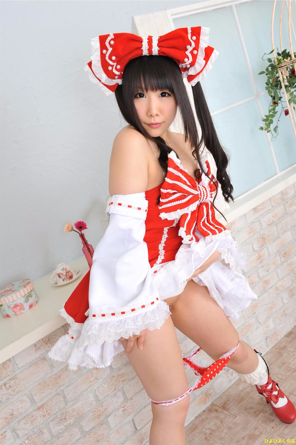 Petit Charm Flour 04 Reimu itigomusums, chúng tôi.