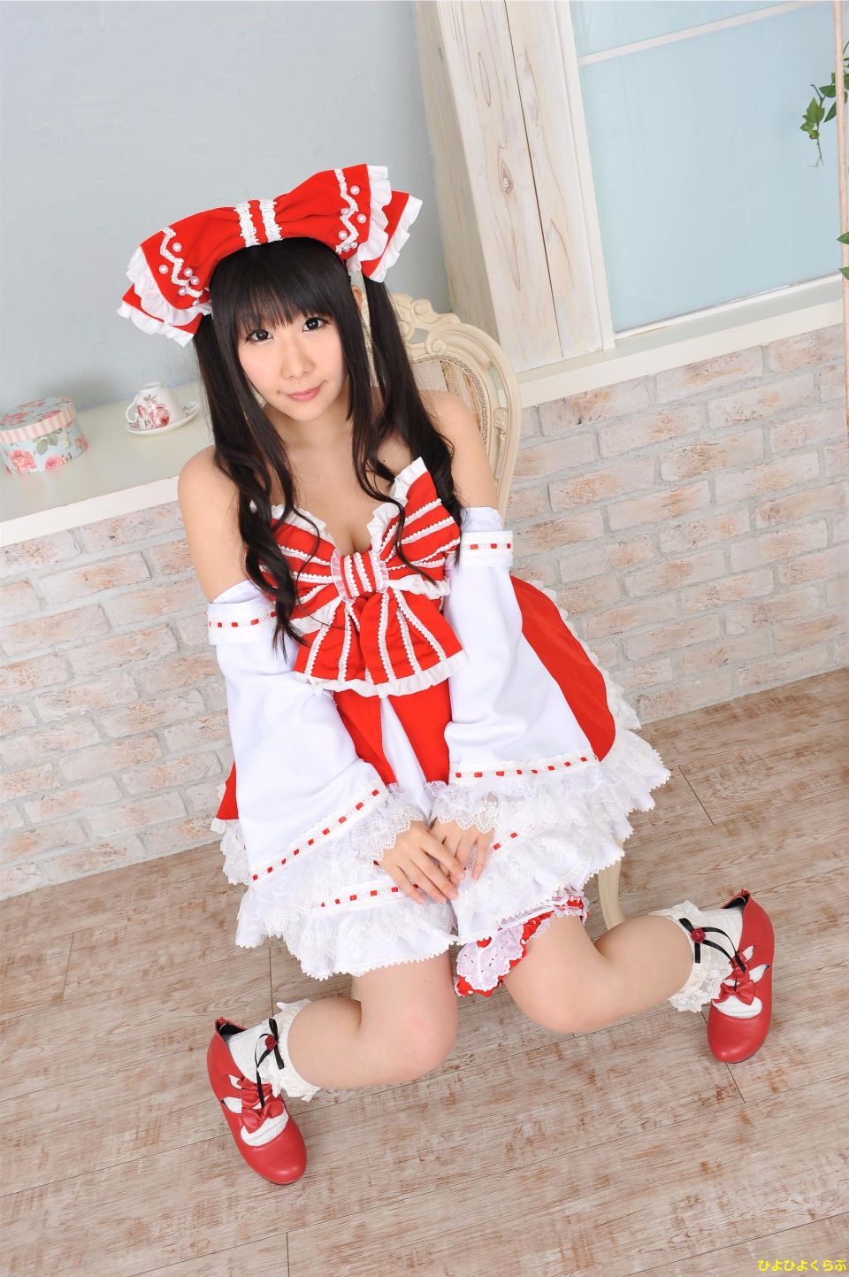 Petit Charm Flour 04 Reimu itigomusums, chúng tôi.