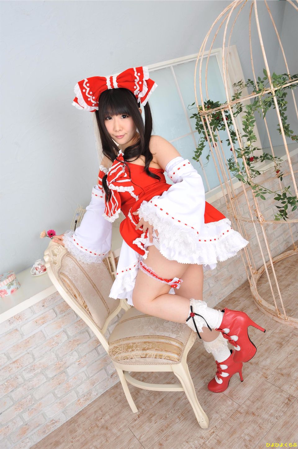 Petit Charm Flour 04 Reimu itigomusums, chúng tôi.