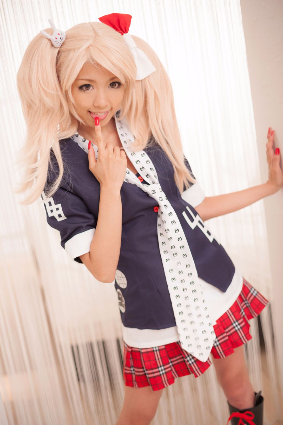 Siêu trung học dâm dục