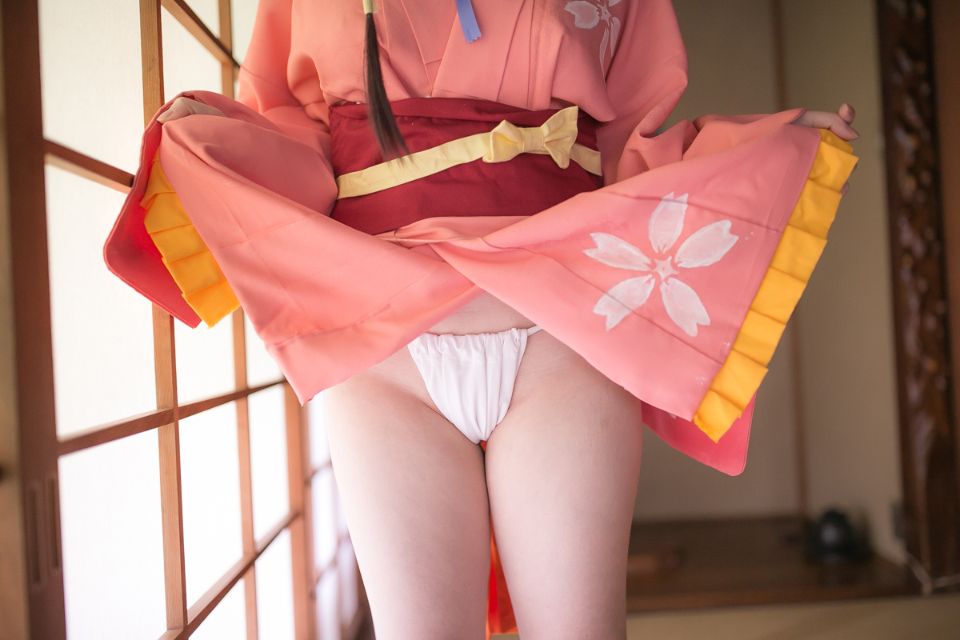 Bạn tình 24 "The Iron Fortress 'chết tiệt"