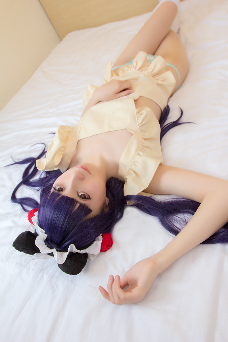 Wu Khánh Liuli, xin vui lòng don bạn đến với một con mèo đen hôm nay?