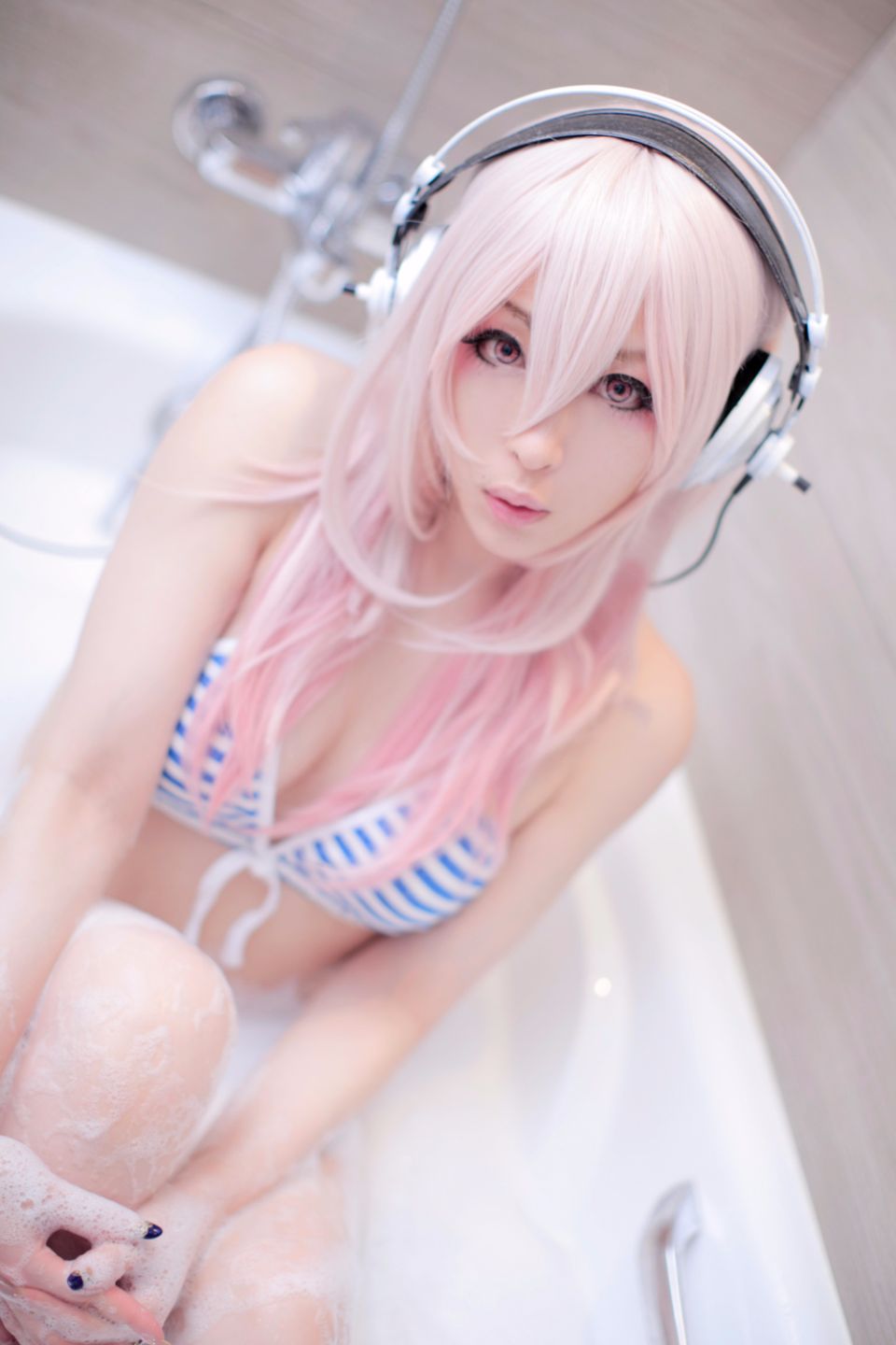 Sách ảnh kỹ thuật số - Sonico