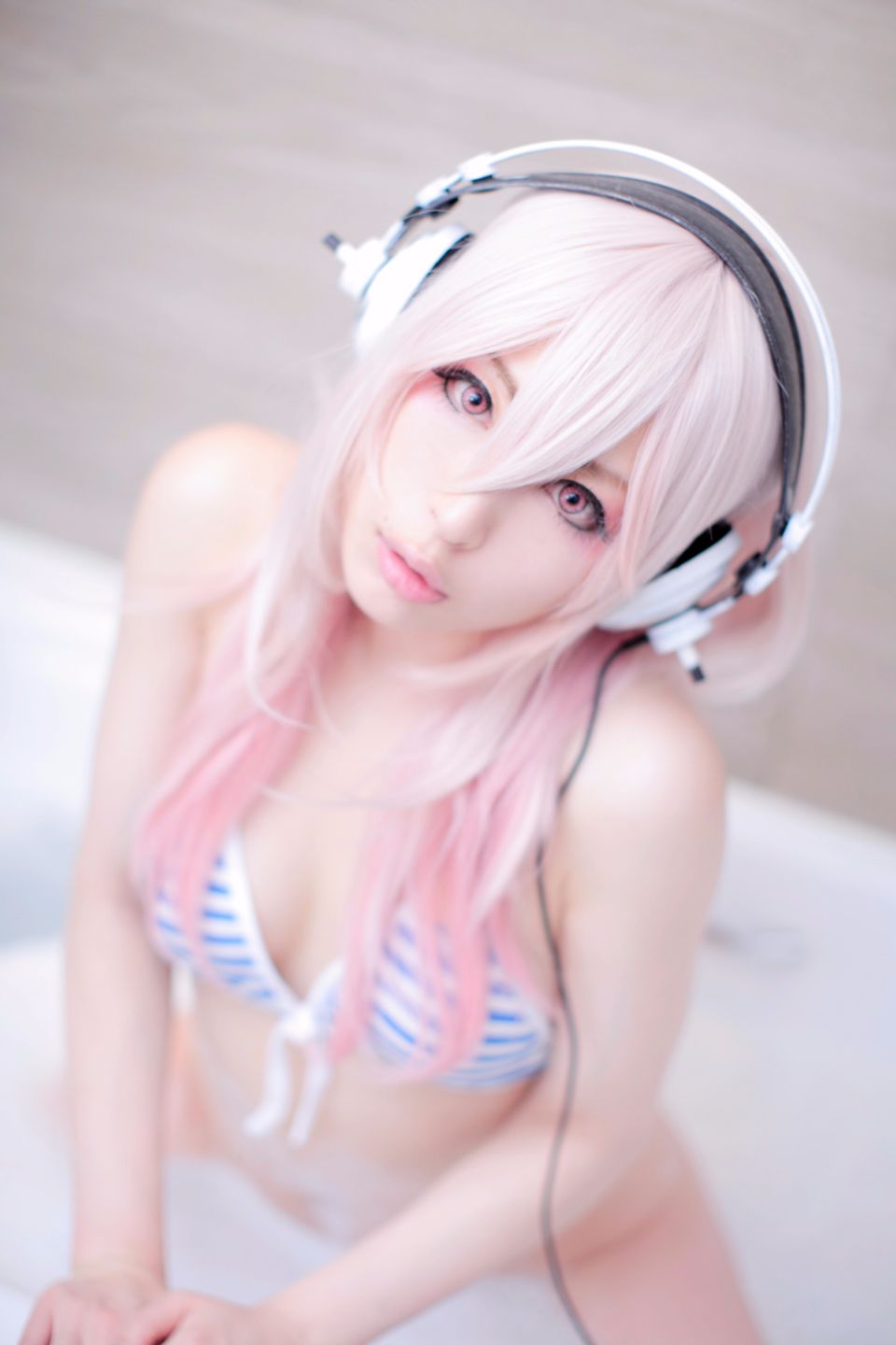 Sách ảnh kỹ thuật số - Sonico