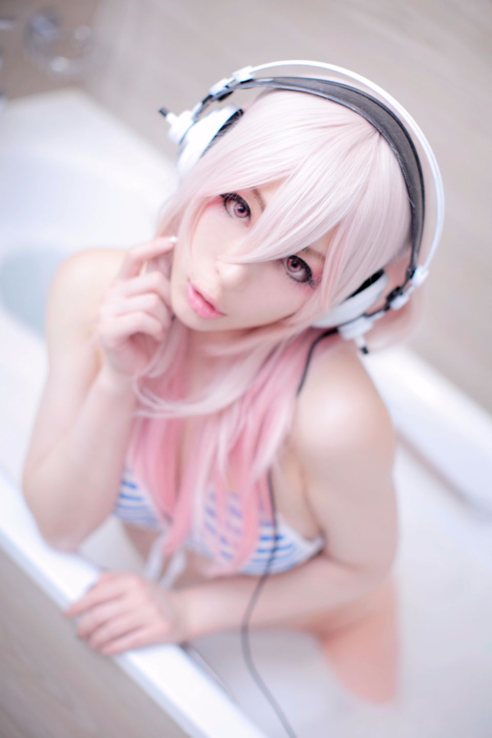 Sách ảnh kỹ thuật số - Sonico