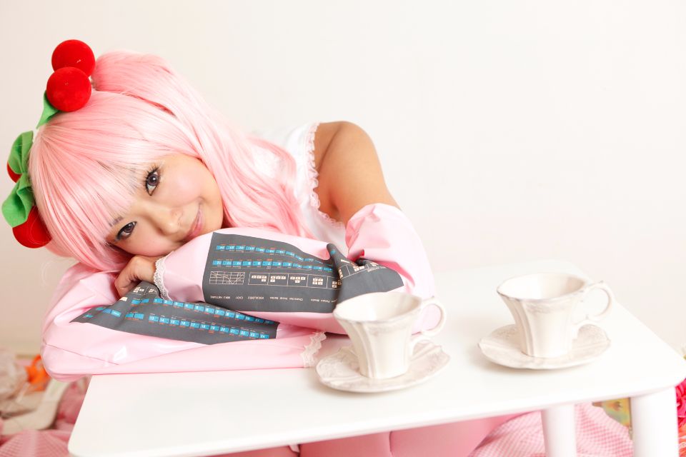 Hoa anh đào tuyết