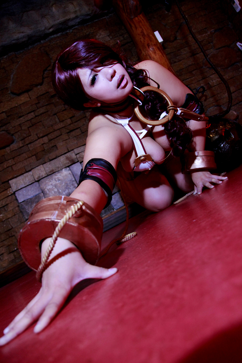 Slave nữ được đào tạo