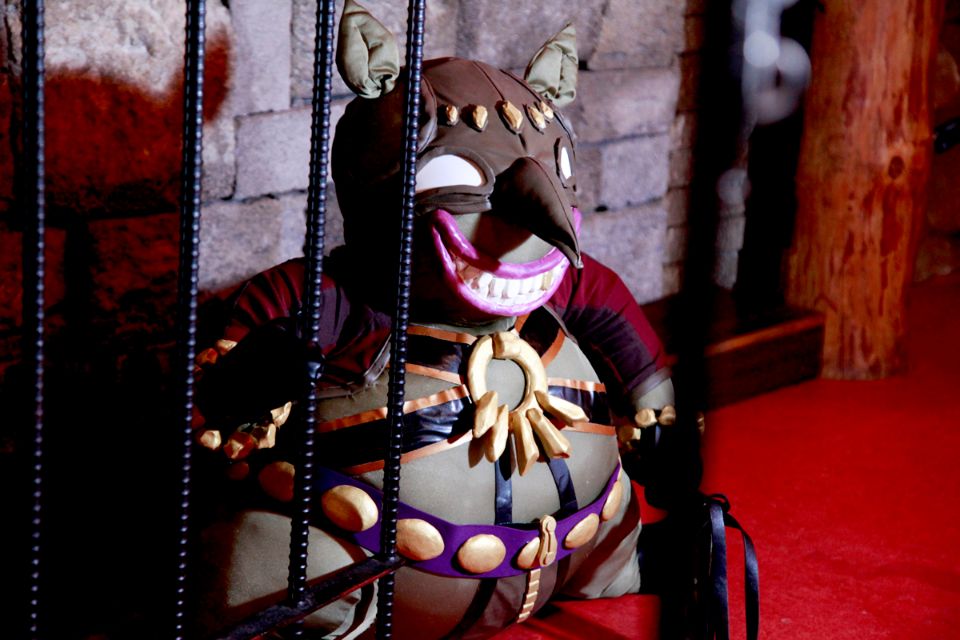 Slave nữ được đào tạo