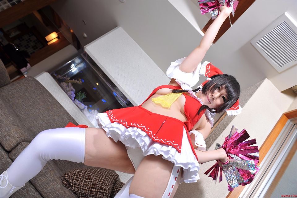 Cô gái cổ vũ gợi cảm