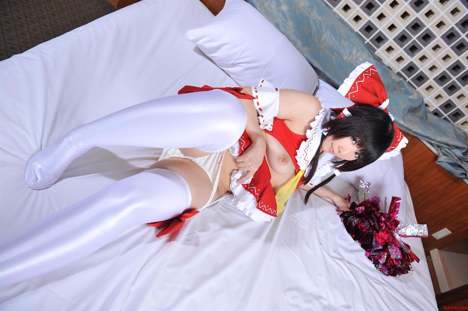 Cô gái cổ vũ gợi cảm