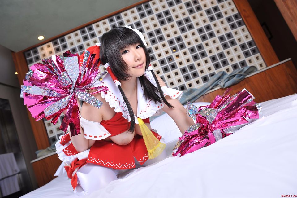 Cô gái cổ vũ gợi cảm