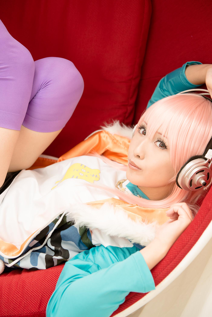Pinkheadphone
