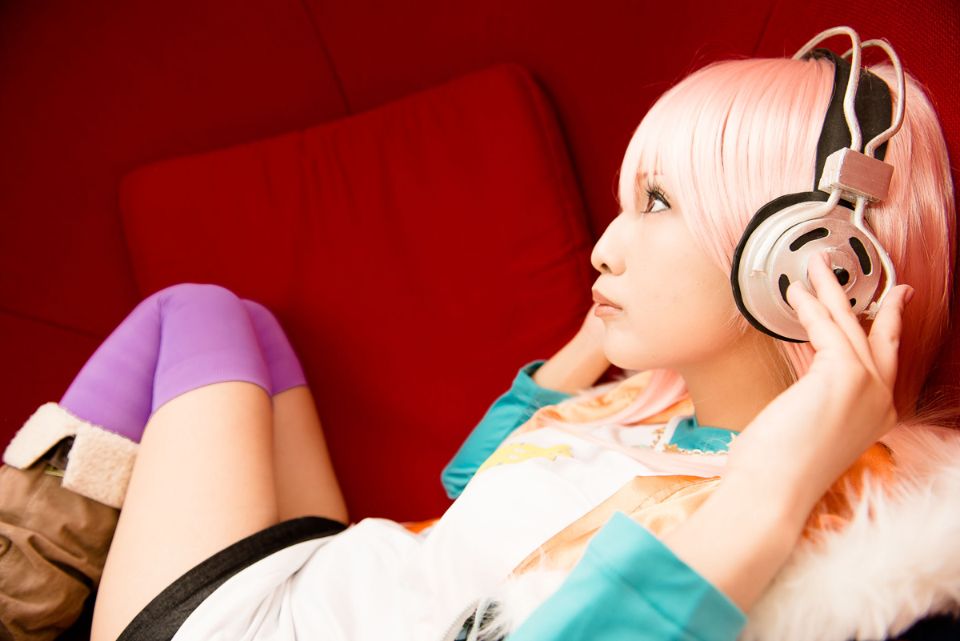 Pinkheadphone