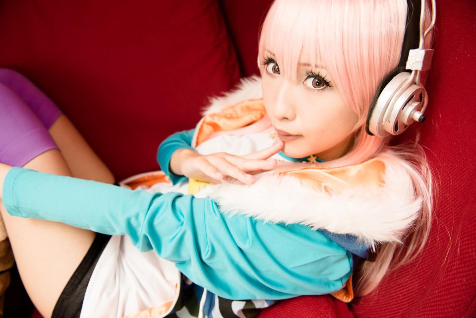 Pinkheadphone