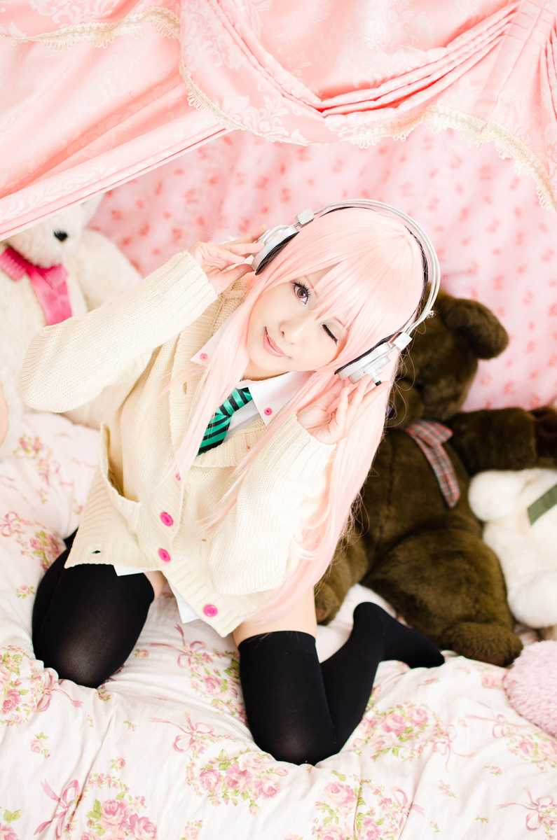 Pinkheadphone