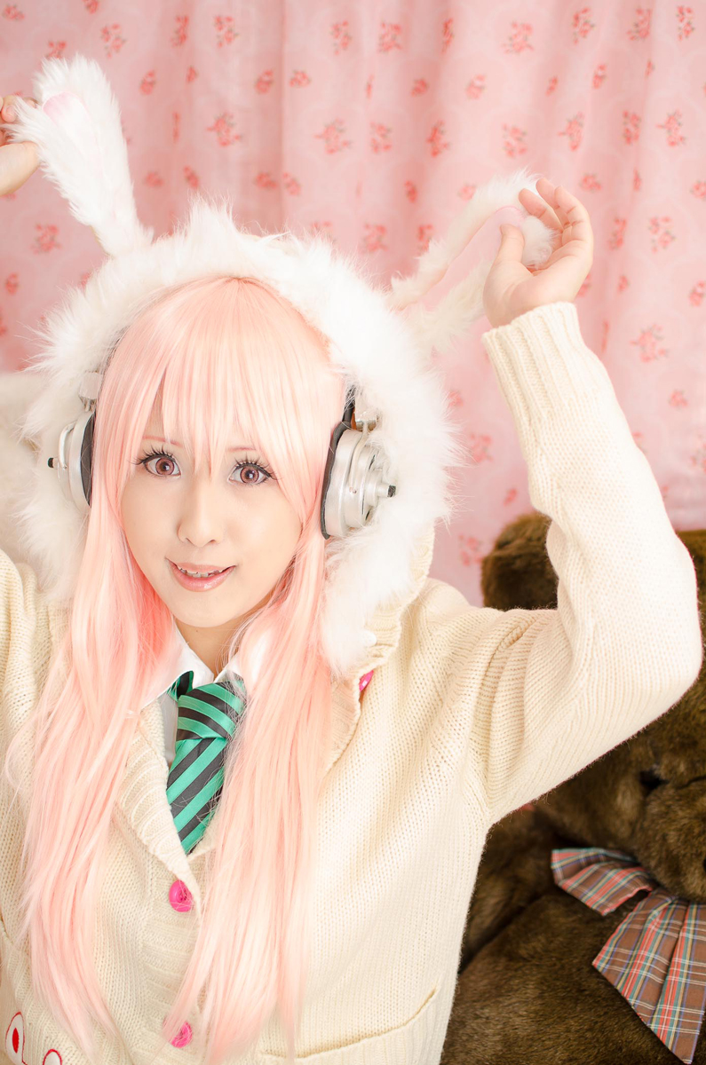 Pinkheadphone