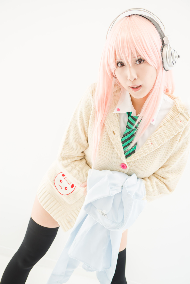 Pinkheadphone