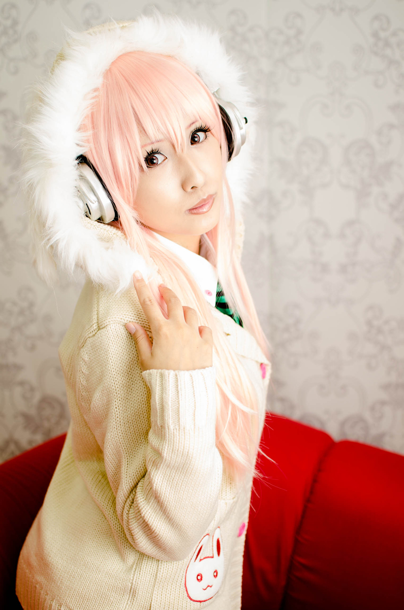Pinkheadphone