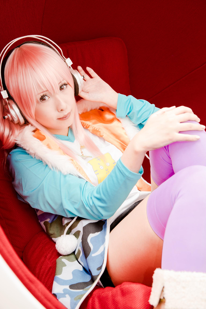 Pinkheadphone