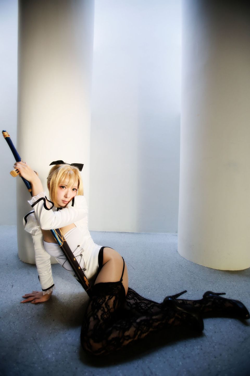 Fate Saber Cosplay Photo Book Saver × Saver