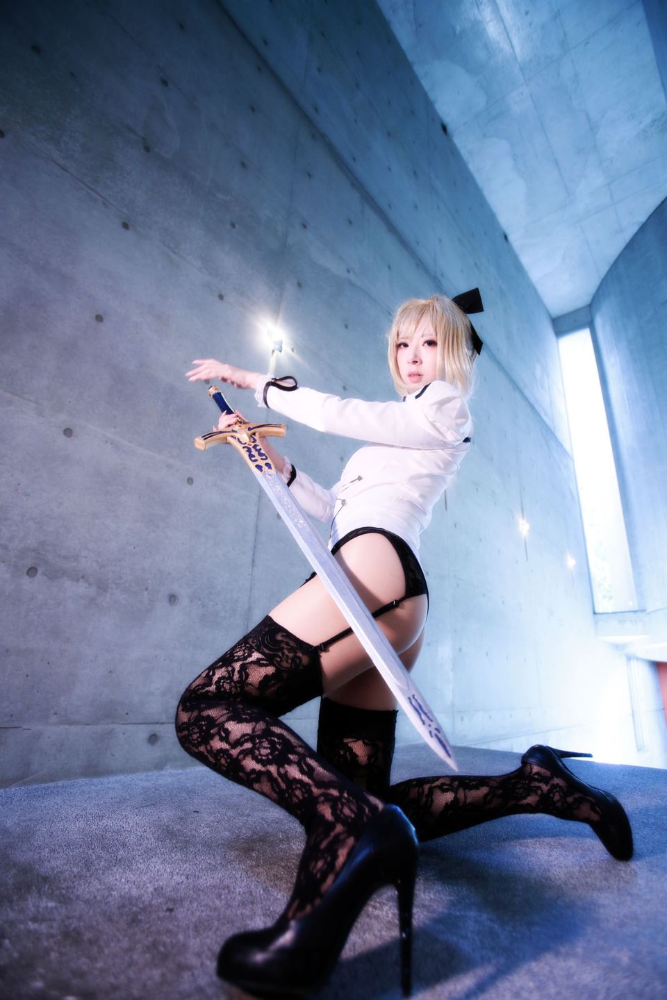 Fate Saber Cosplay Photo Book Saver × Saver
