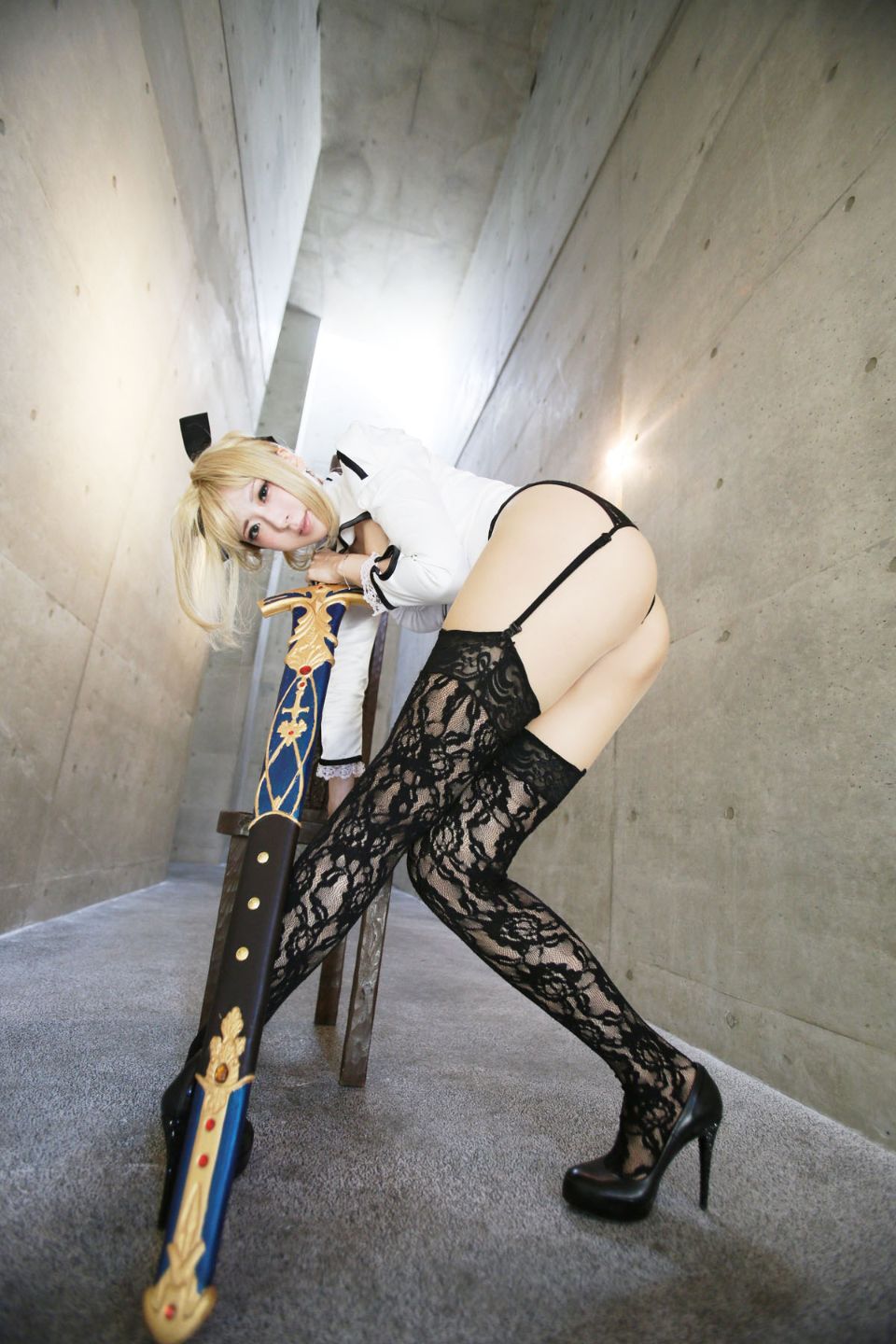 Fate Saber Cosplay Photo Book Saver × Saver