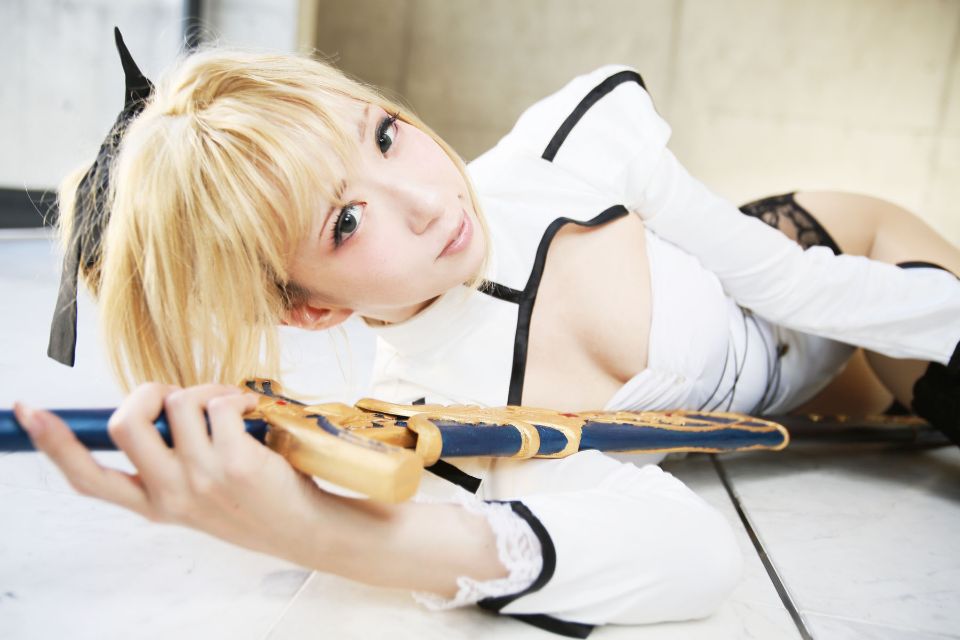 Fate Saber Cosplay Photo Book Saver × Saver