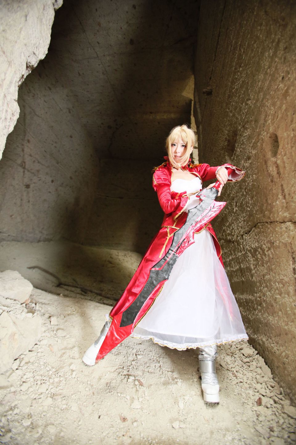 Fate Saber Cosplay Photo Book Saver × Saver