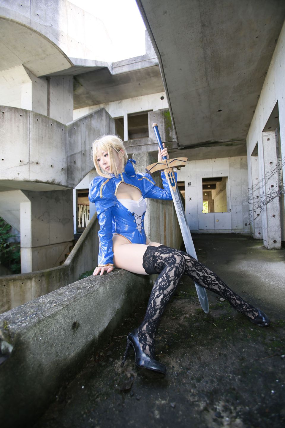 Fate Saber Cosplay Photo Book Saver × Saver