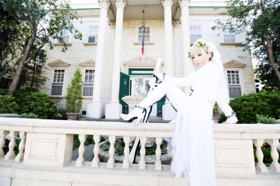 Fate Saber Cosplay Photo Book Saver × Saver