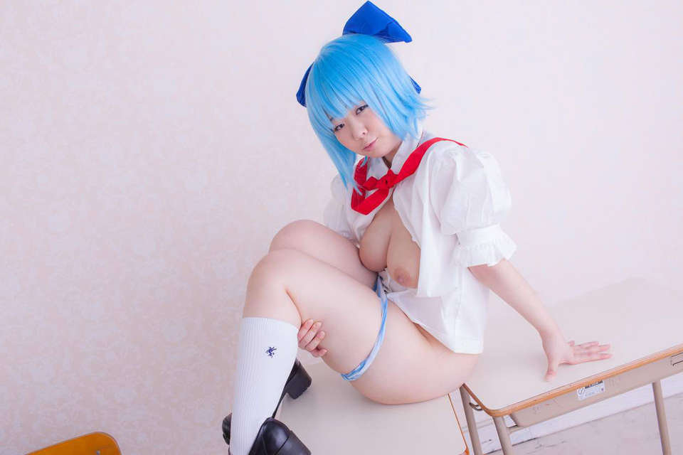 12. [@Factory] Tôi đang học, nhưng tôi không thể giữ nó trong (bỏ qua)