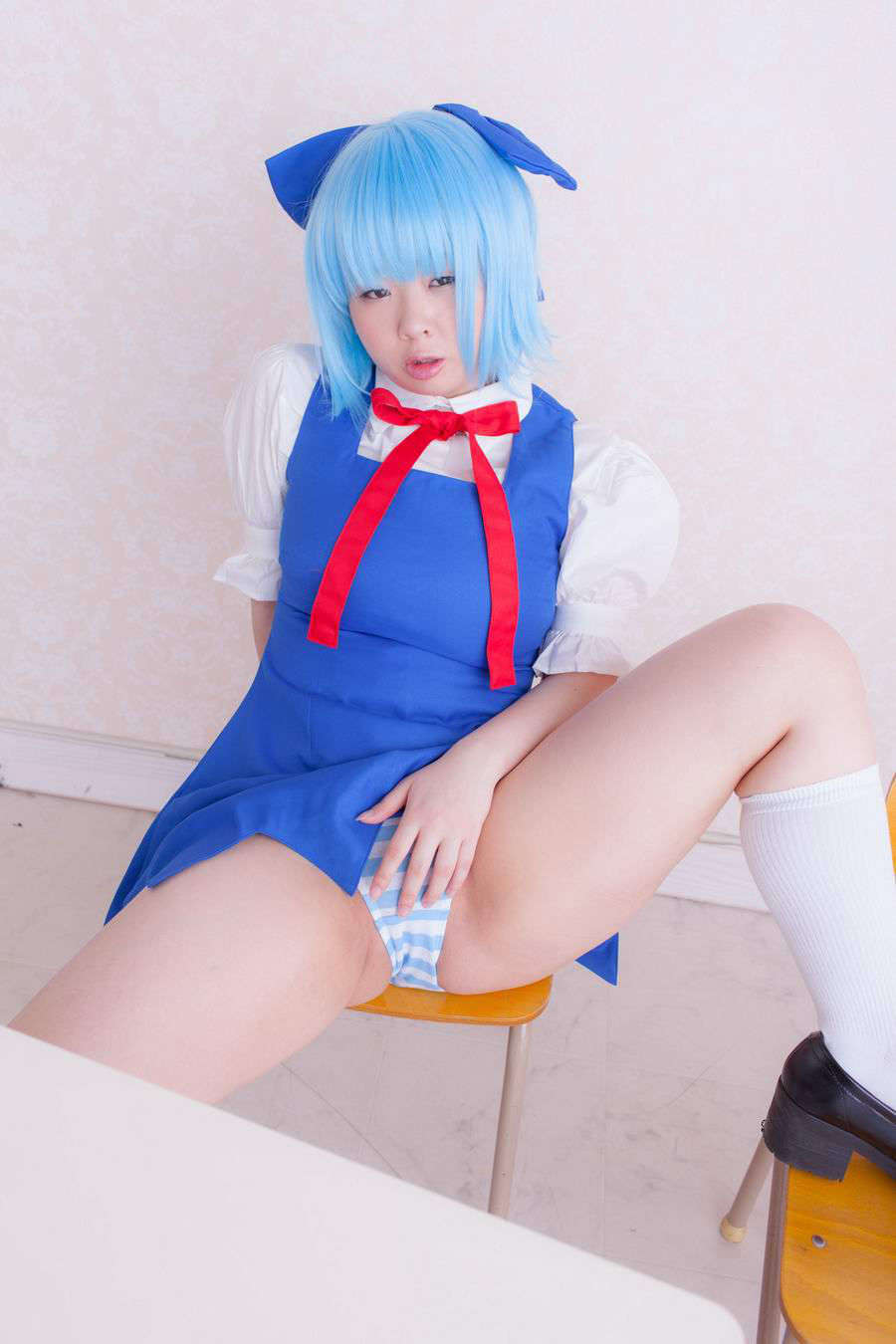 12. [@Factory] Tôi đang học, nhưng tôi không thể giữ nó trong (bỏ qua)