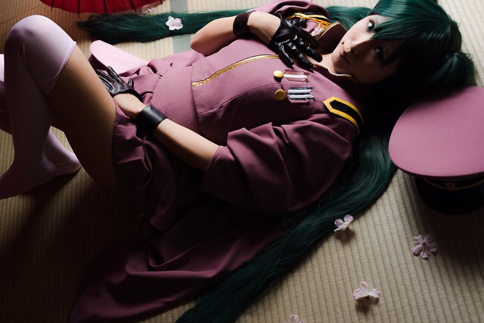 [nụ cười biết ơn] Miku cay đắng