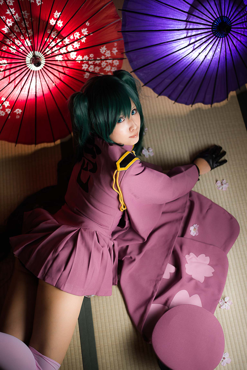 [nụ cười biết ơn] Miku cay đắng