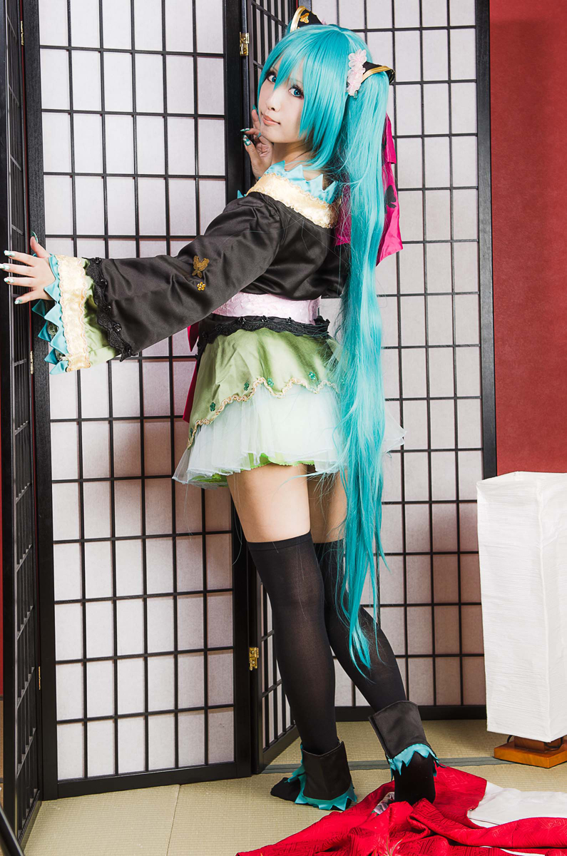 [nụ cười biết ơn] Miku cay đắng