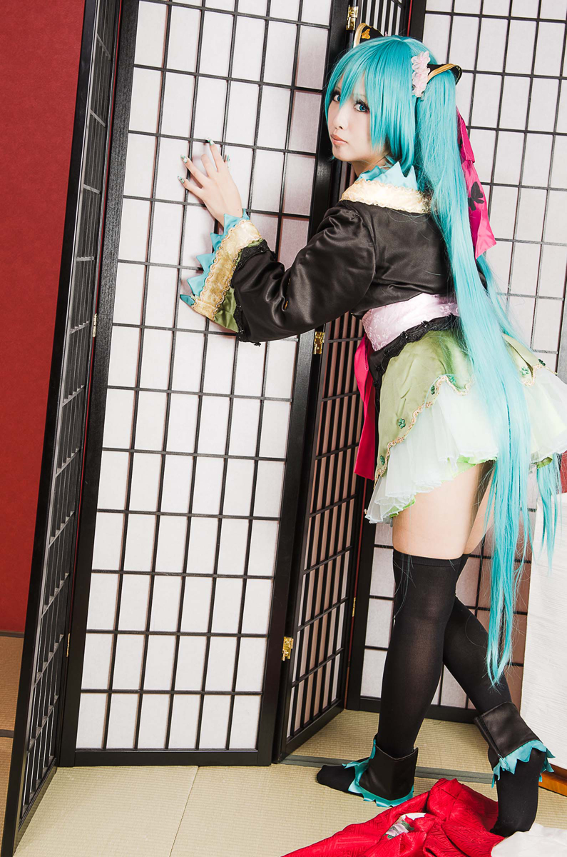 [nụ cười biết ơn] Miku cay đắng