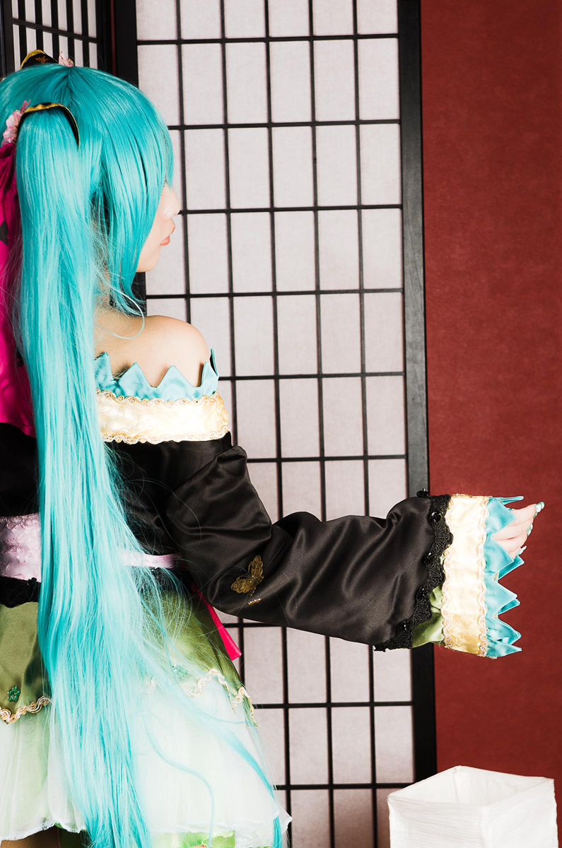 [nụ cười biết ơn] Miku cay đắng