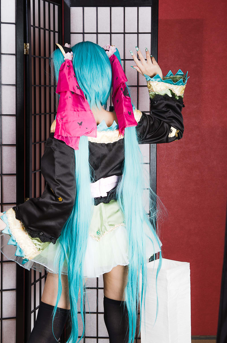 [nụ cười biết ơn] Miku cay đắng