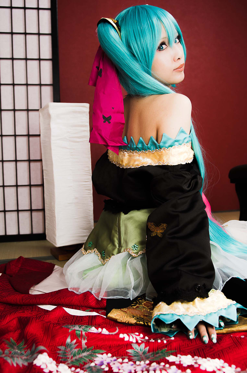 [nụ cười biết ơn] Miku cay đắng