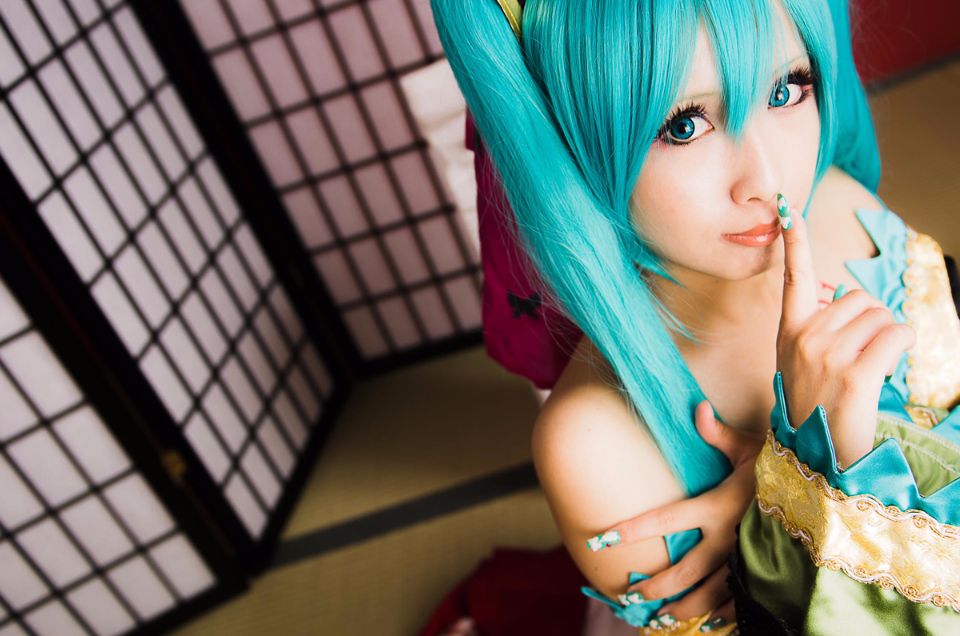 [nụ cười biết ơn] Miku cay đắng