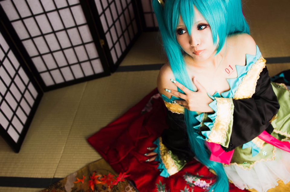 [nụ cười biết ơn] Miku cay đắng