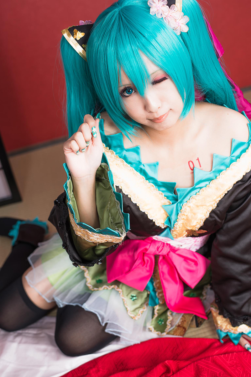 [nụ cười biết ơn] Miku cay đắng