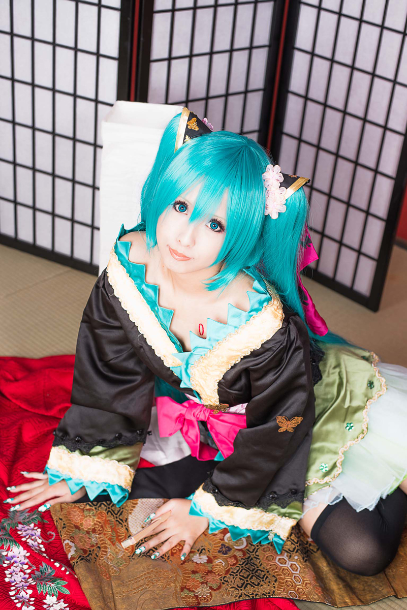 [nụ cười biết ơn] Miku cay đắng