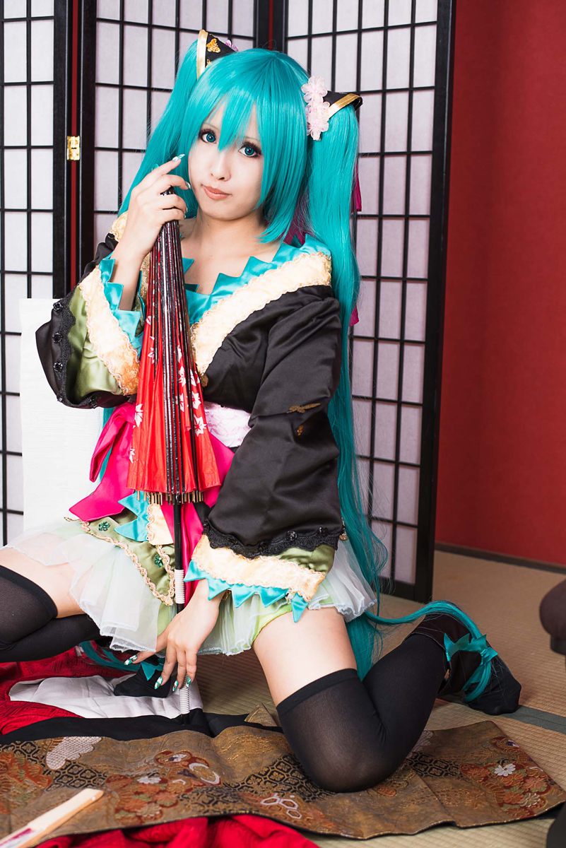 [nụ cười biết ơn] Miku cay đắng