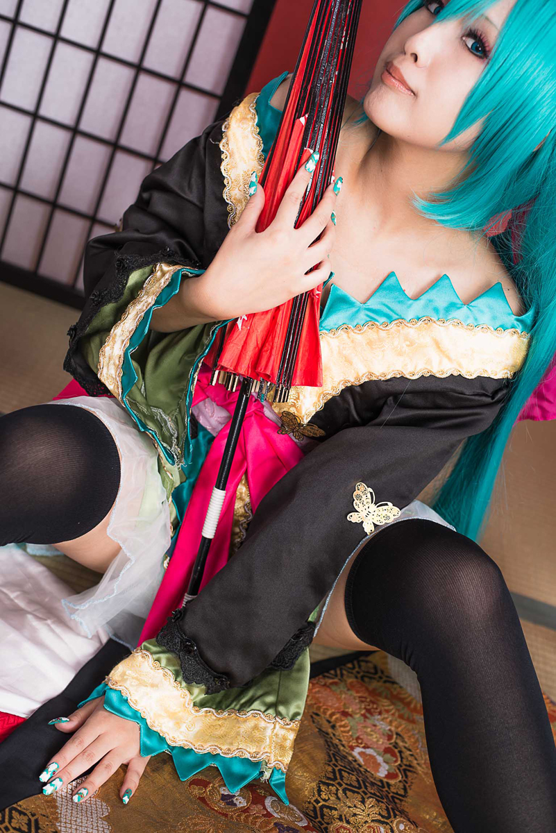 [nụ cười biết ơn] Miku cay đắng