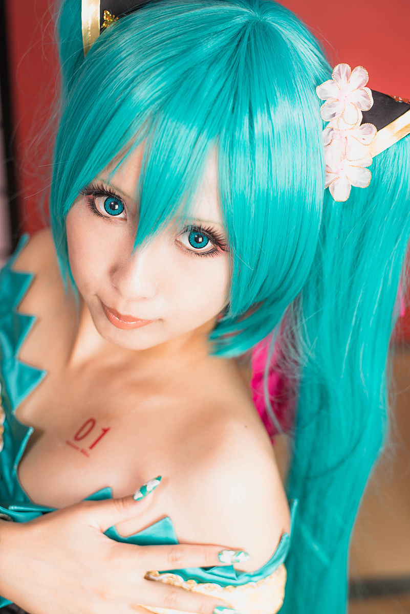 [nụ cười biết ơn] Miku cay đắng